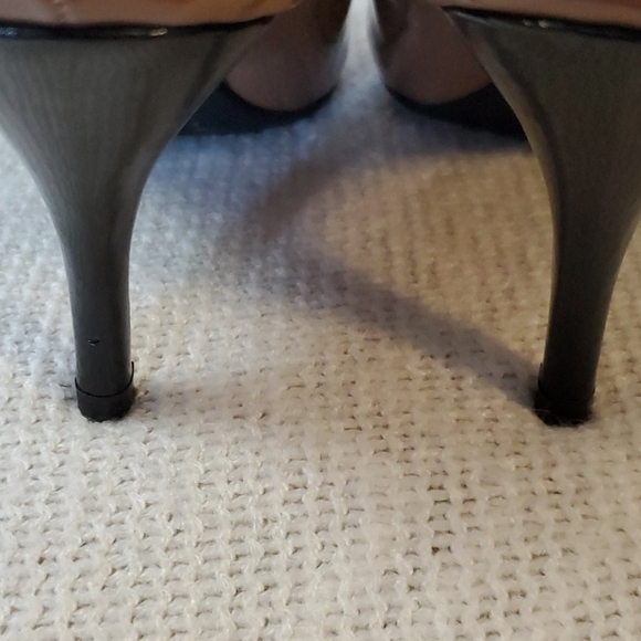 Moda beautiful heels, size 8M white, tan & black - Picture 6 of 8